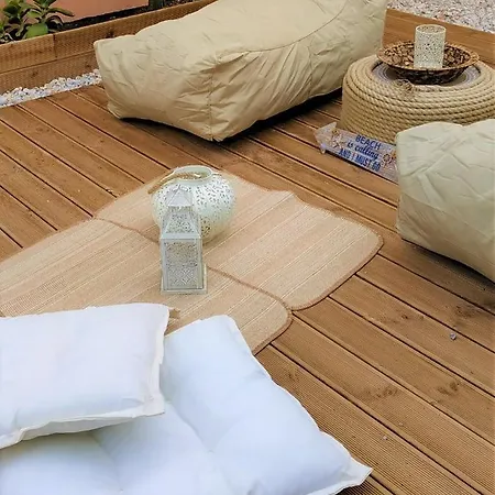 My Little Oda ve Kahvaltı Ermoupoli