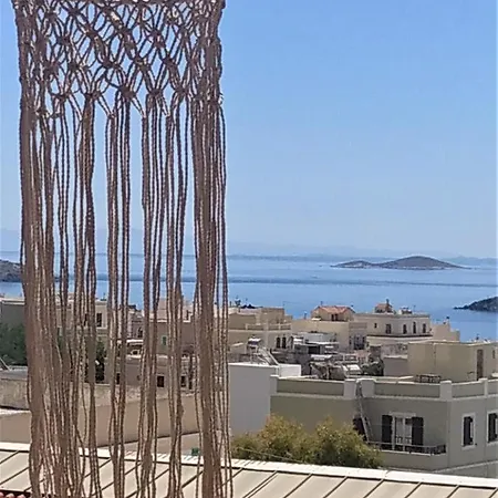 Oda ve Kahvaltı My Little Ermoupoli