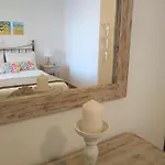לינה וארוחת בוקר My Little
