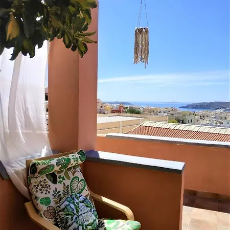 My Little Couette-café Ermoúpoli